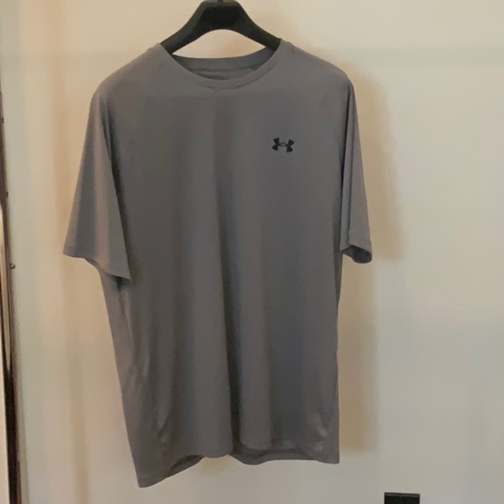 Men’s Under Armour Gray Short Sleeve Performance Tee